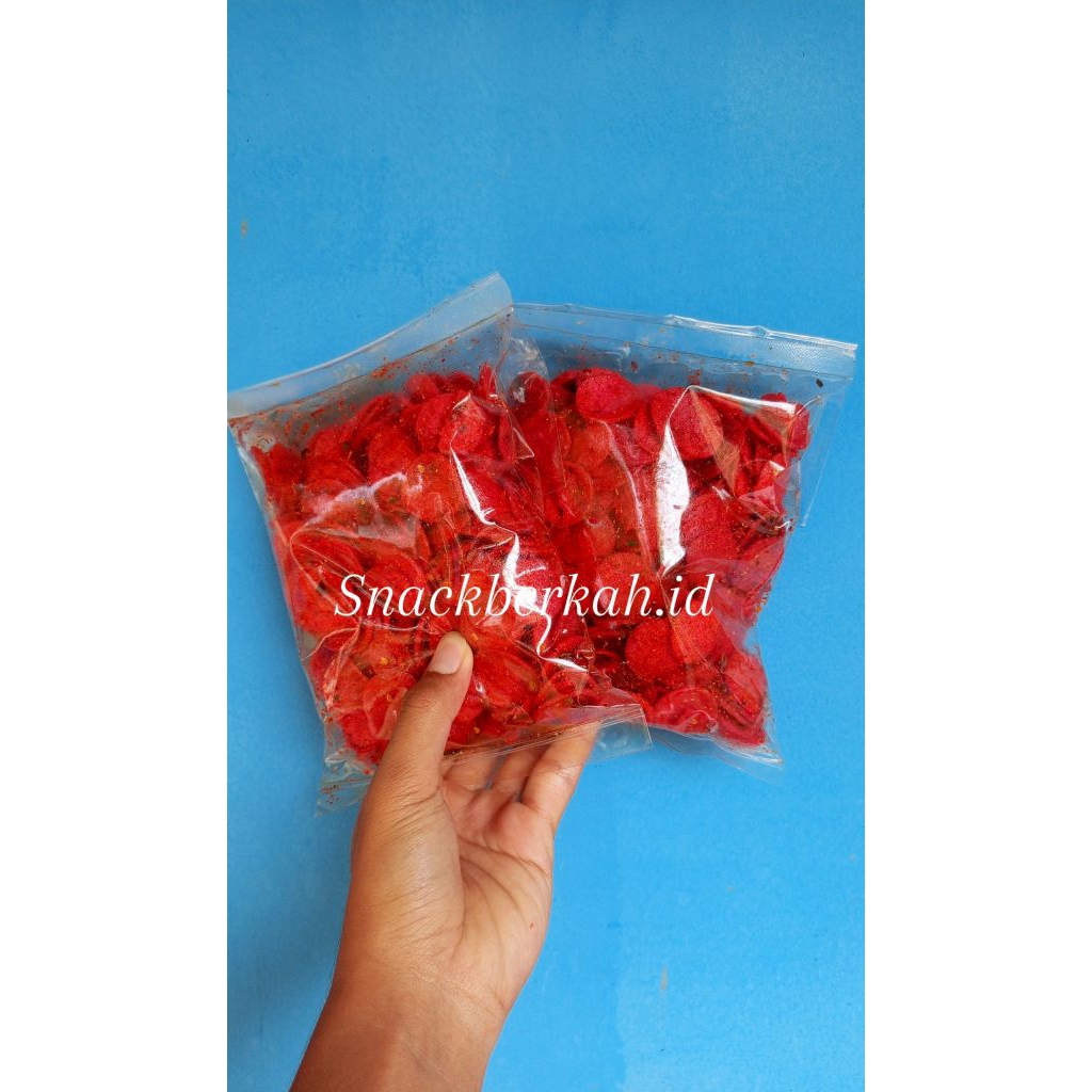 

Sosreng sosis goreng kering pedas daun jeruk kemasan 250gr. Cemilan/snack pedas.