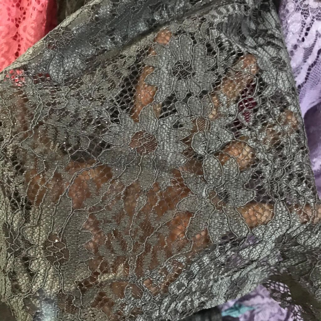 Kain brokat Lace ~ kain brokat tulang Lace ~ kain kebaya