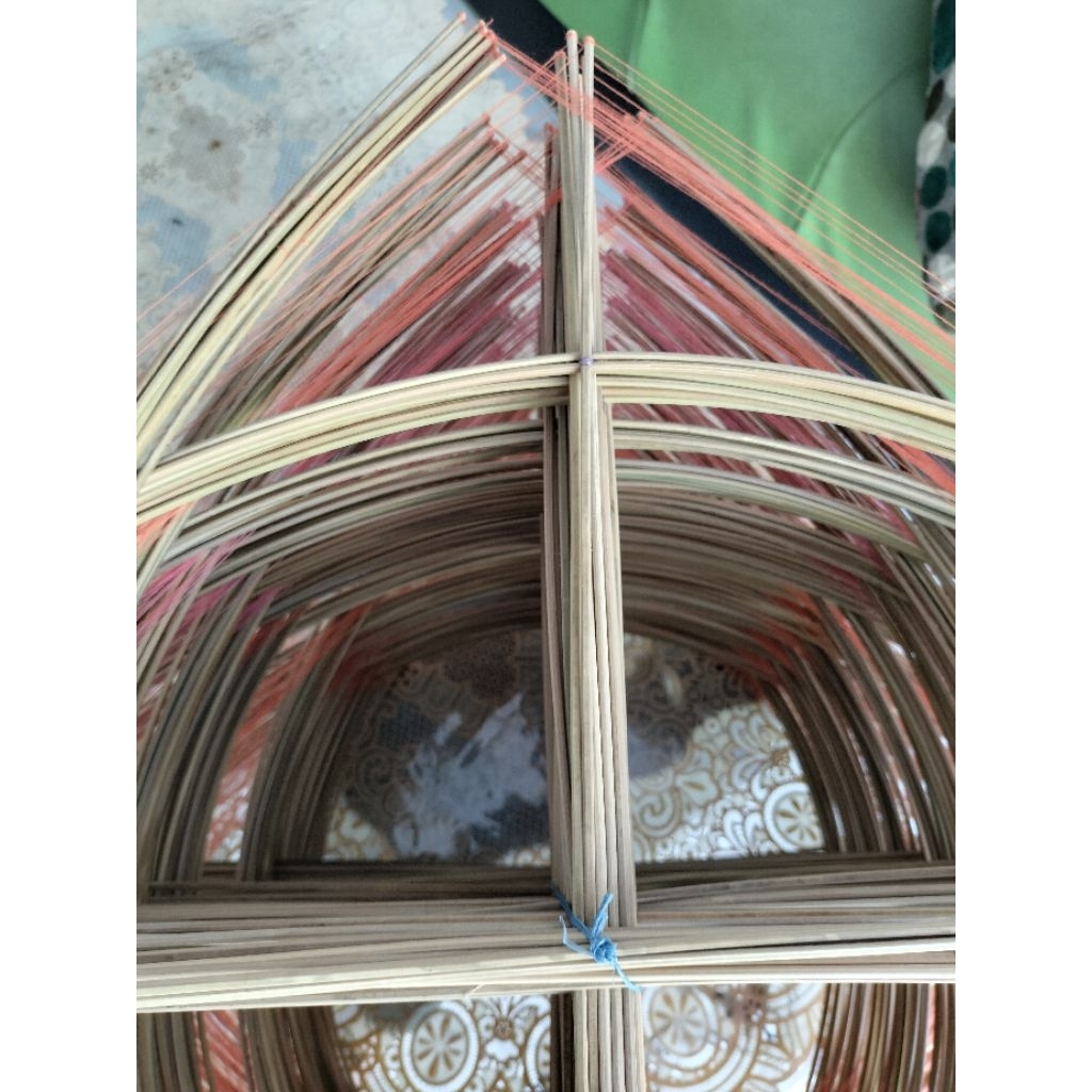 arku layangan sukhoi standart bahan bambu apus