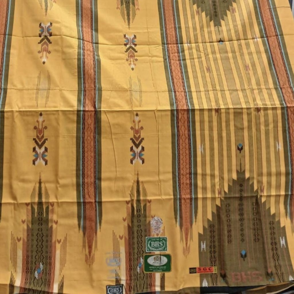 Sarung BHS Spunsilk SGC Silver Warna Kuning Full Sutra Spunsilk 210 Jahitan Tengah ATBM Limited