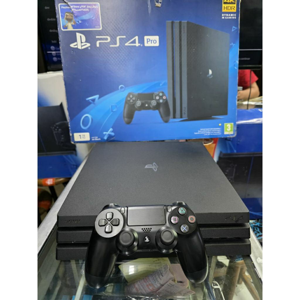 Ps4 pro ori 1TB stik 1 free 2 kaset random 500giga / Bergaransi