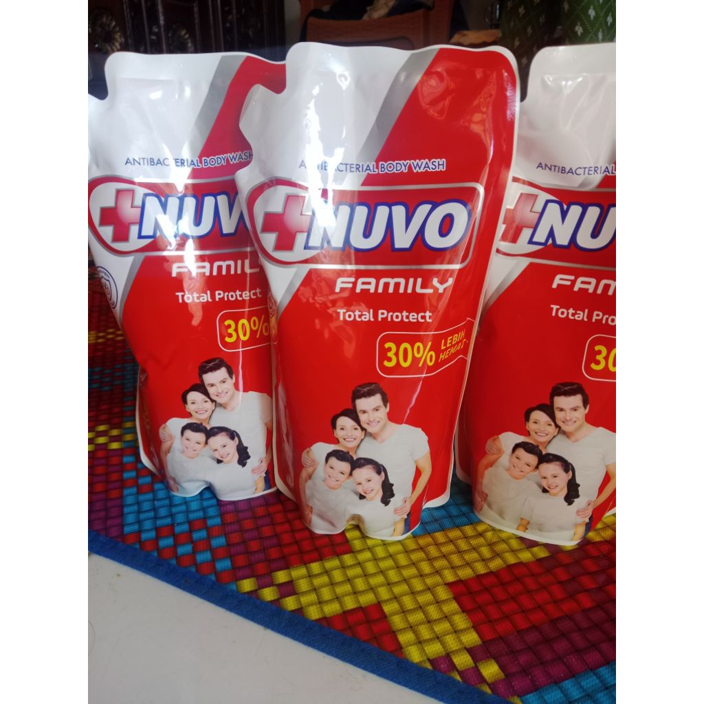 sabun cair nuvo 825ml