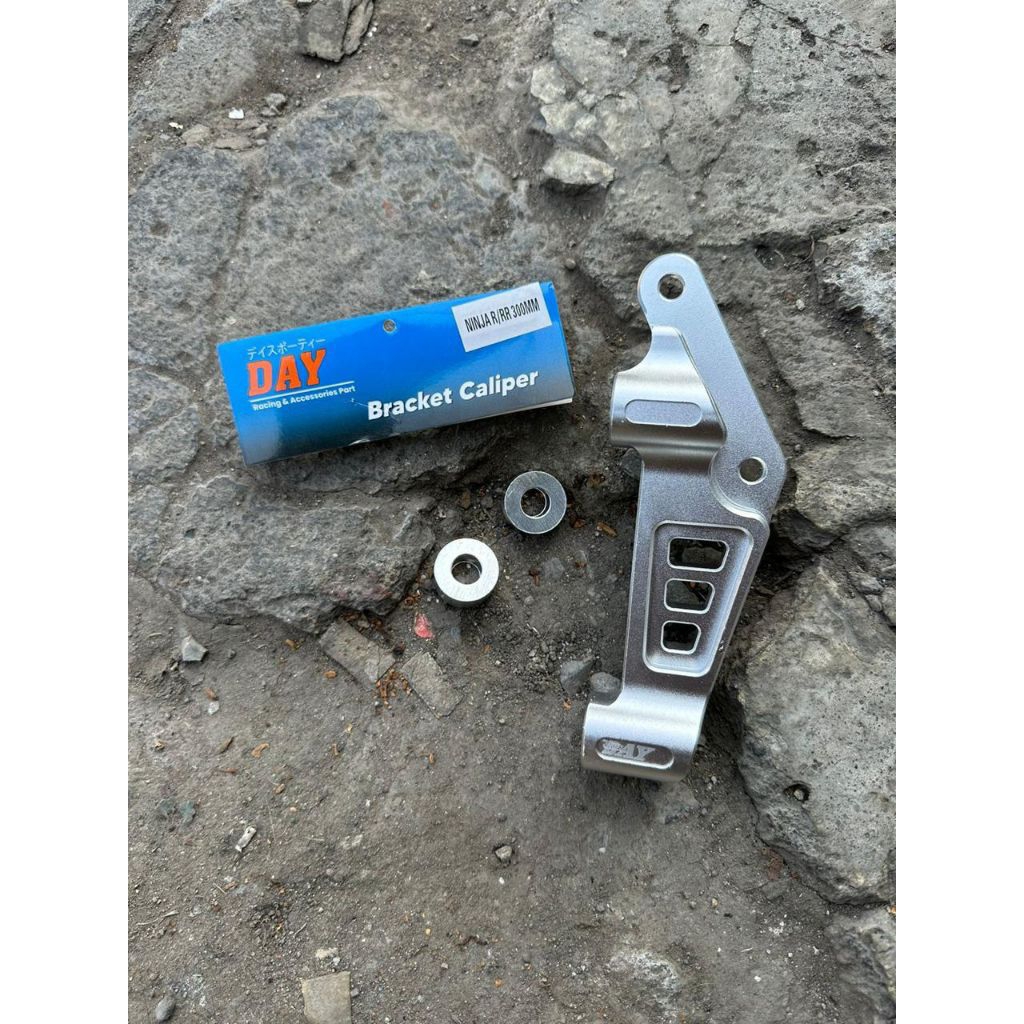 breket cliper M3/m4/m7 gp4 ninja piringan 300/320
