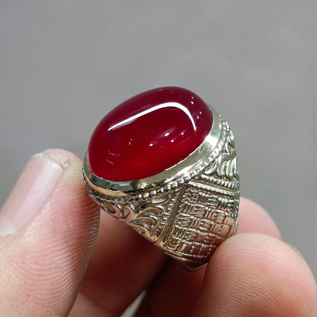 Batu red baron giwang