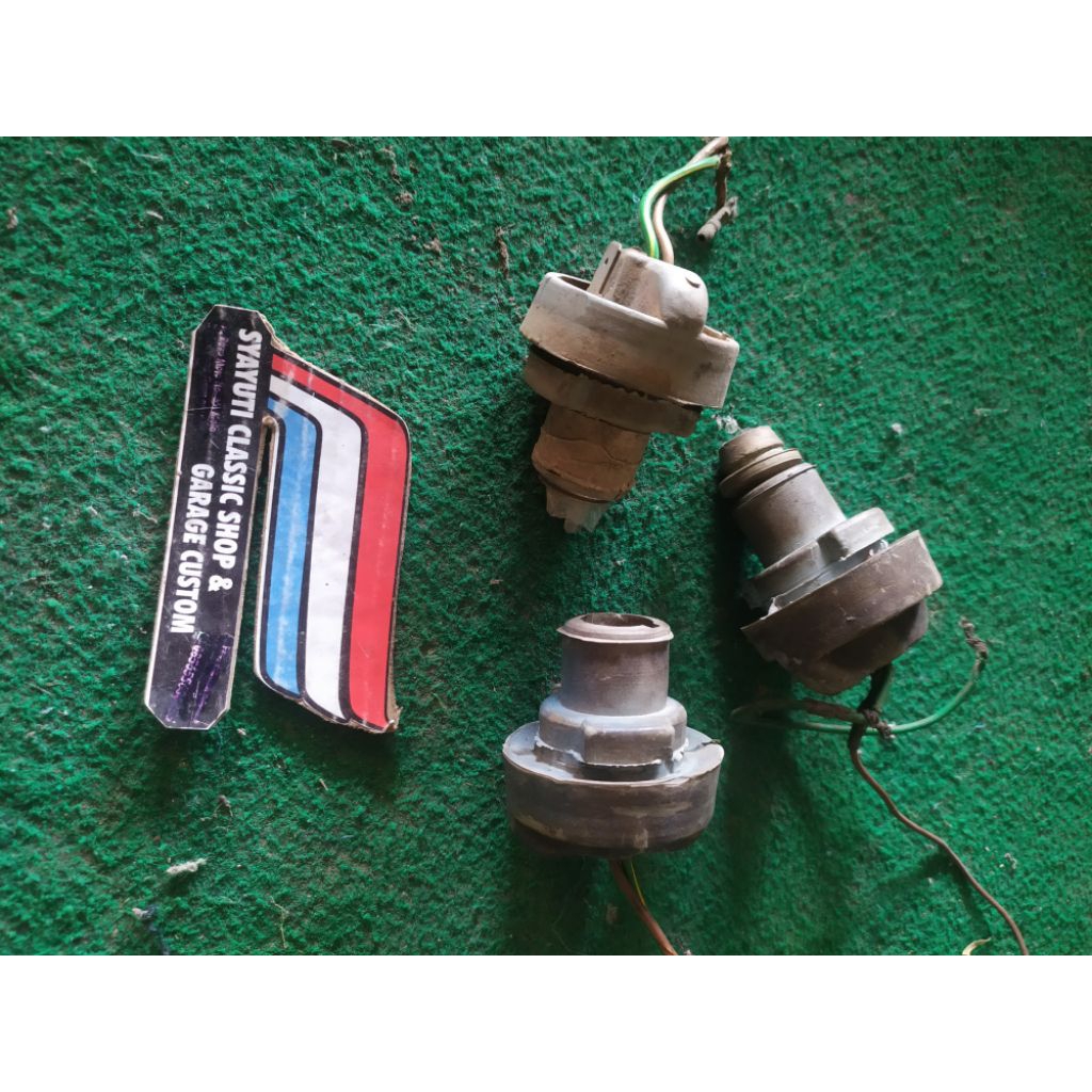 soket pitingan lampu belakang gl max pro original