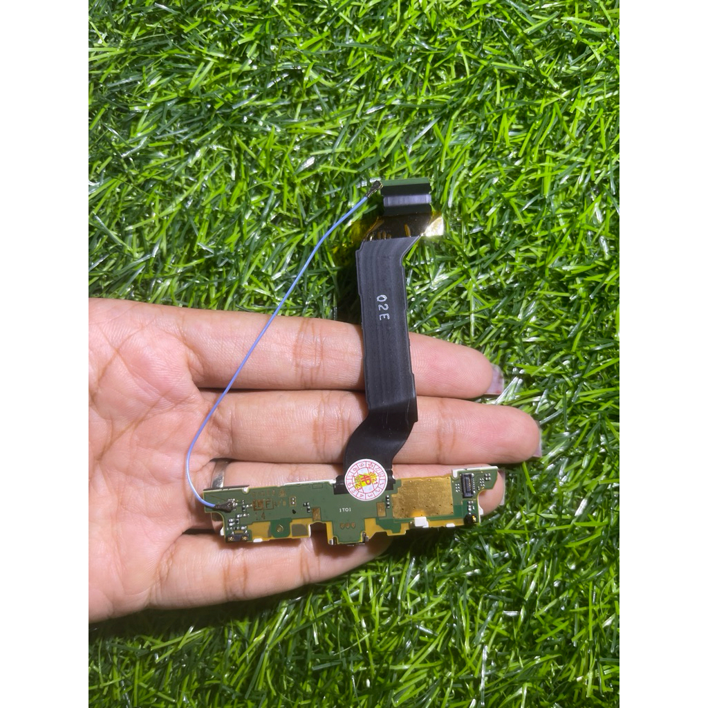 FLEXIBEL + BOARD BAWAH + ANTENA SHARP AQUOS SH-01G ORIGINAL COPOTAN