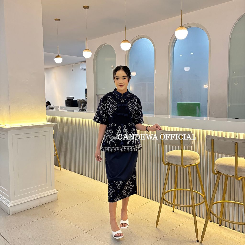 GANDEWA TENUN || RAISSA Setelan Blouse dan Rok Tenun Blanket Motif Sumba NTT