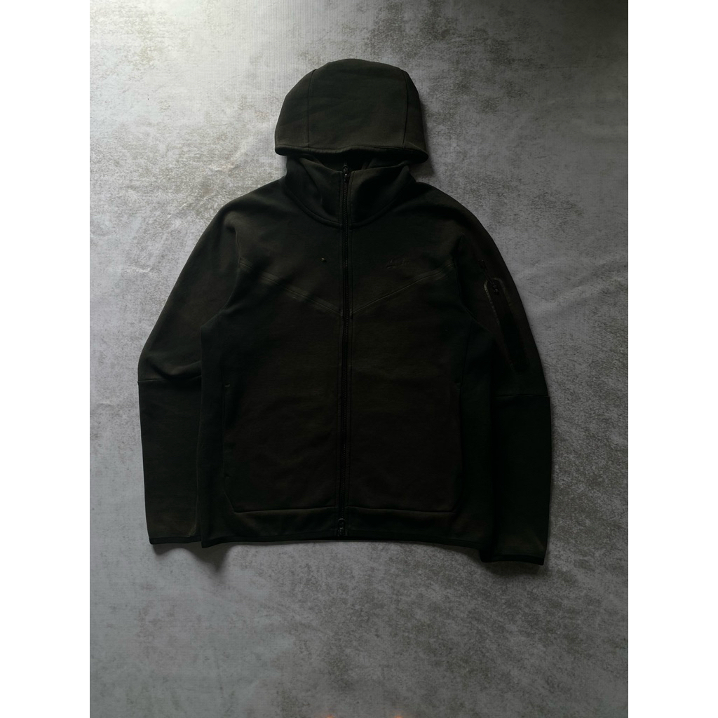 nike tech fleece second shopee by request