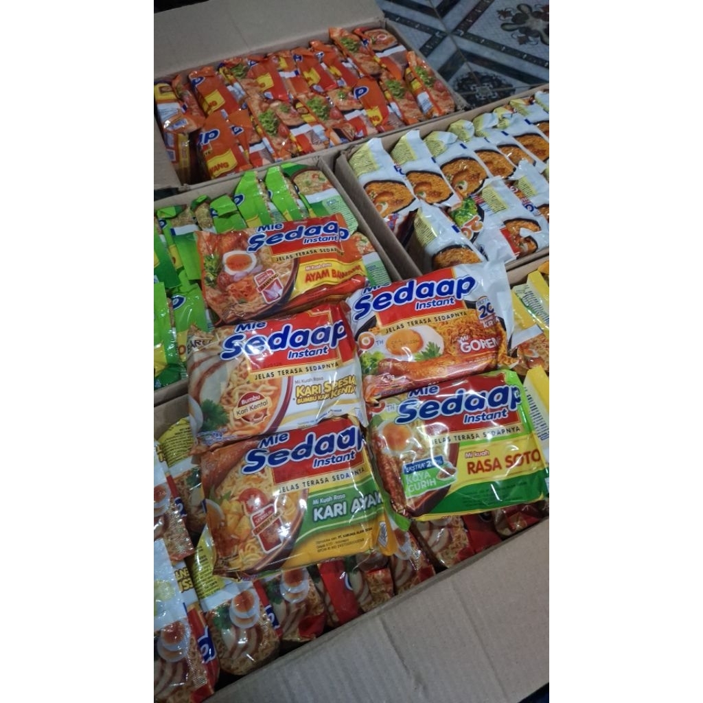 

MIE SEDAAP ISI 5 ( RASA MIX DAPAT 5 BIJI )