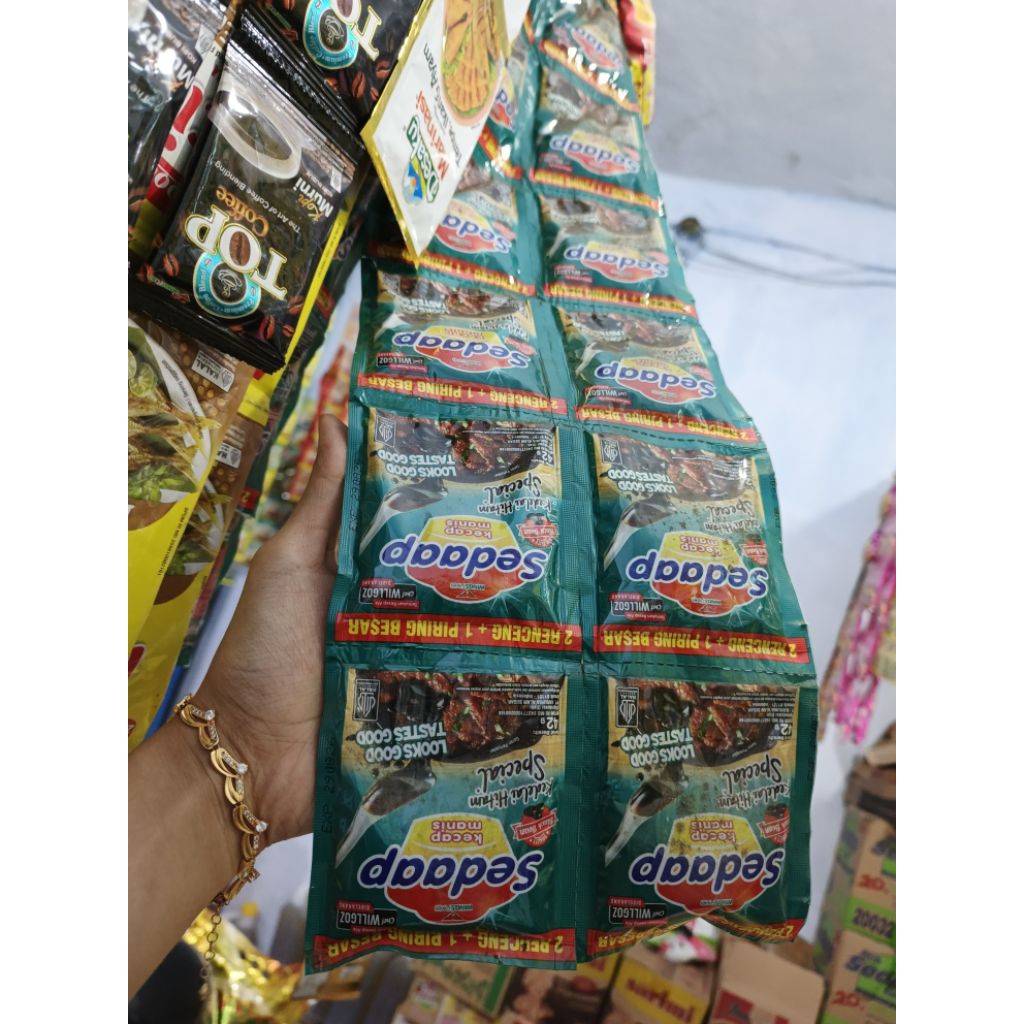 

KECAP SEDAAP 1 RENTENG ISI 12PCS
