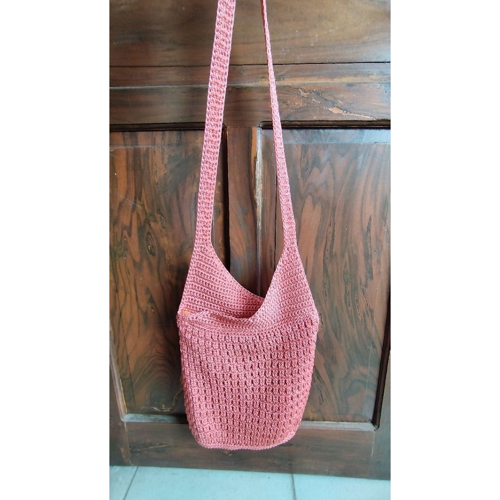 tas selempang rajut tas selempang pantai preloved