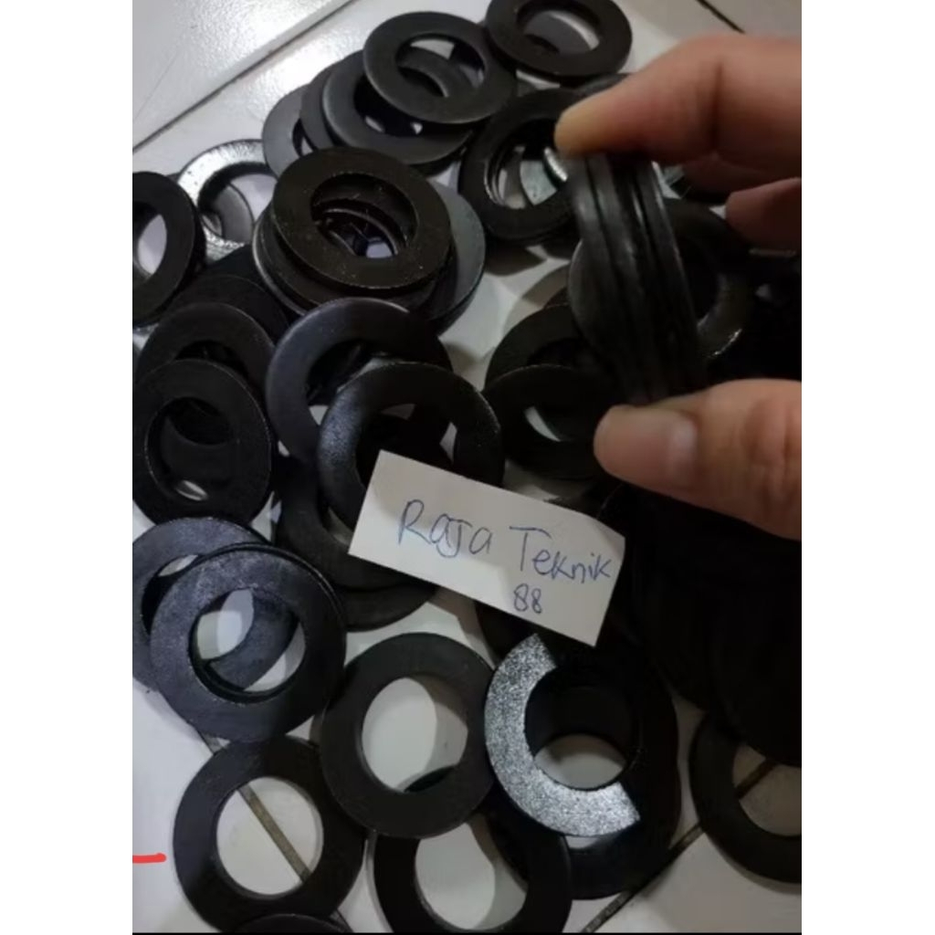 ring plat baja M18 tebal 3mm / ring plat M18 baja 8.8 ) ringplat baja M18