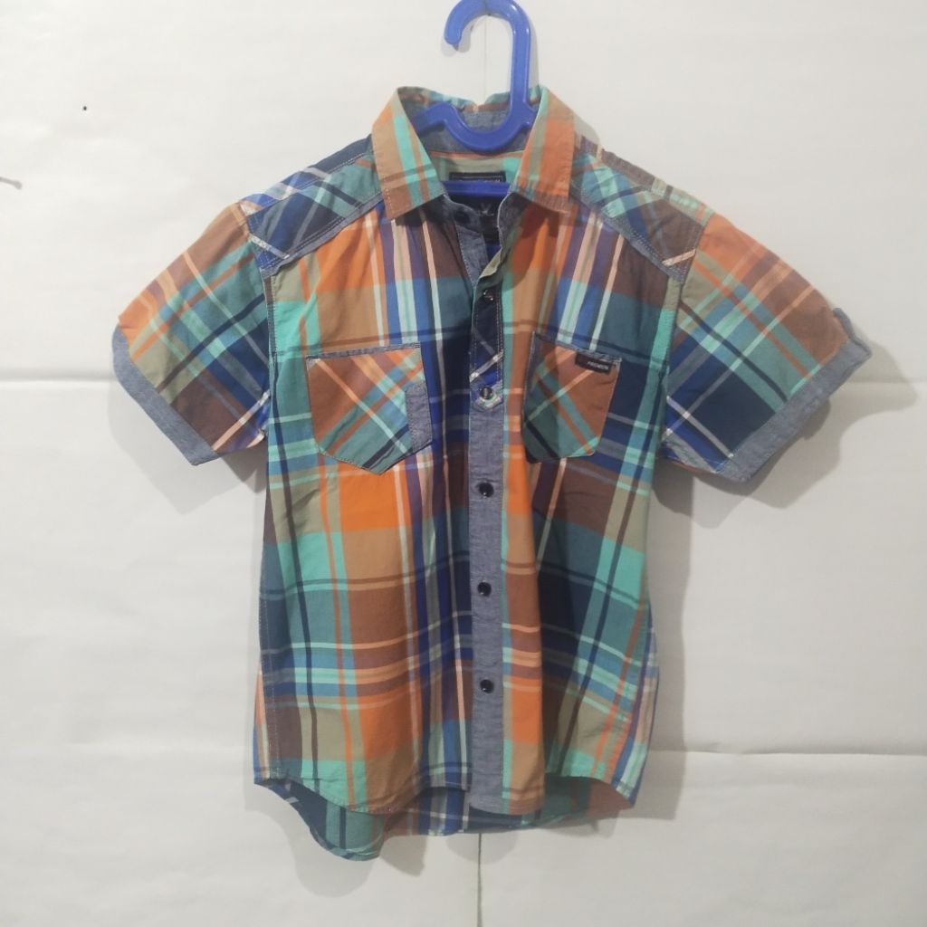 Preloved Kemeja Anak Laki-Laki usia 9-10 tahun
