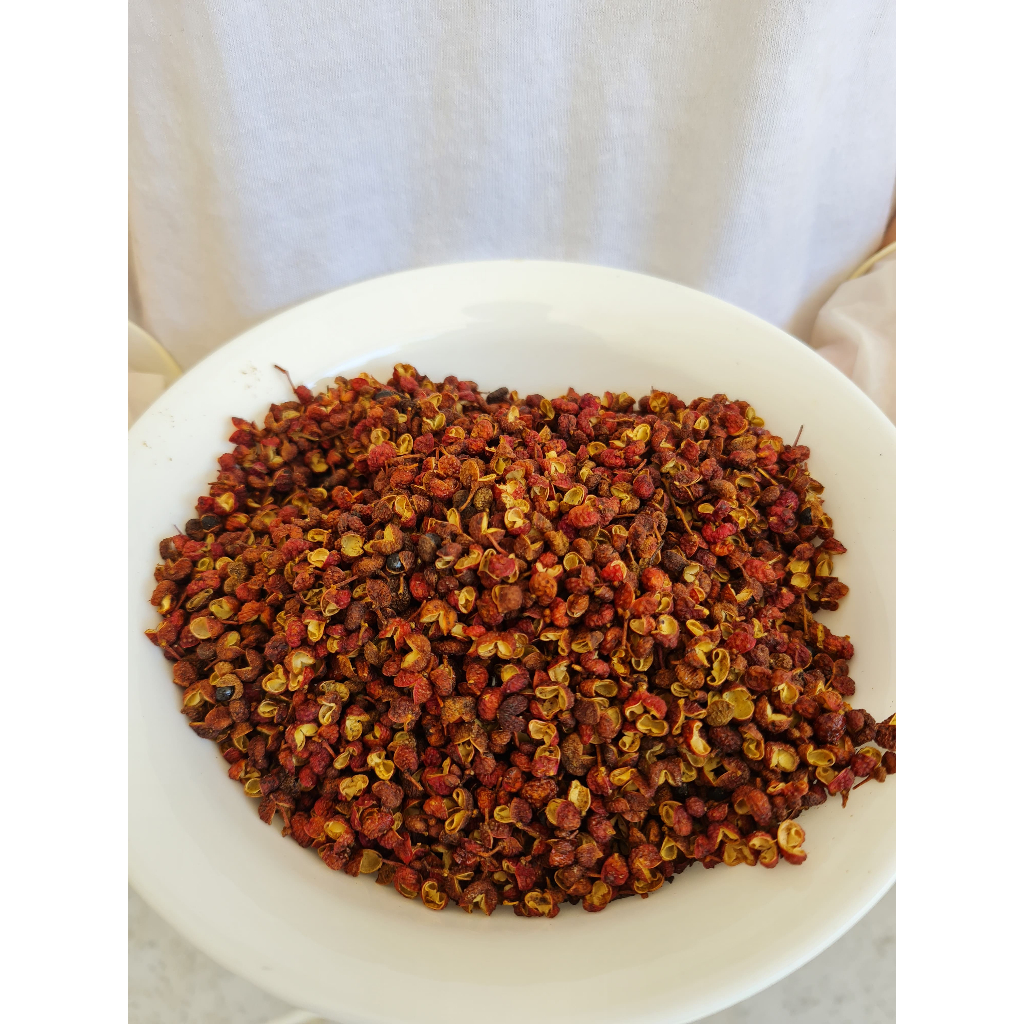 

Bumbu Sichuan Pepper / Red Sichuan / Bubuk Sichuan / Red Sichuan Premium / Chinese Pepper Red / Szechuan Pepper / Biji Mala Premium / Bumbu Dapurku / Spice Premium Quality / Termurah Terlaris