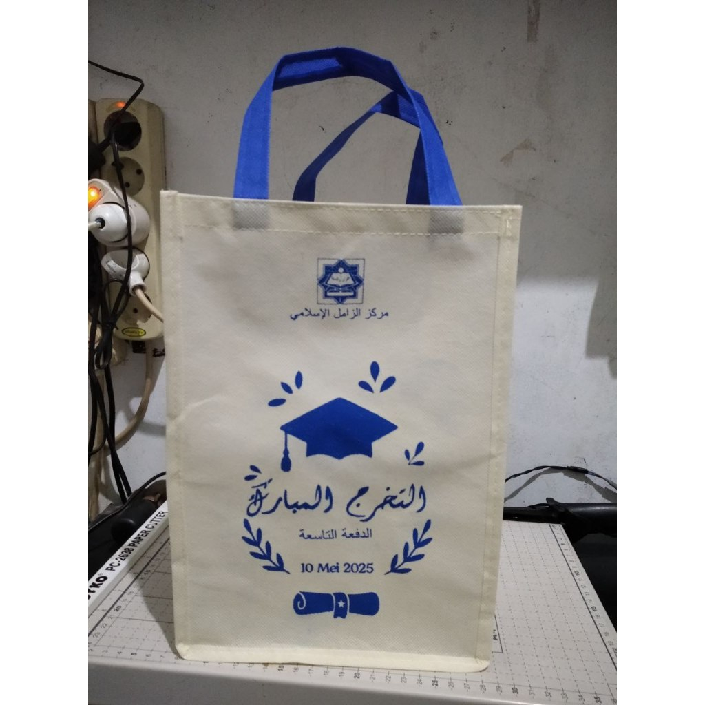 

ecobag promosi/goodie bag spunbond/goodie bag custom/tas spunbond sablon 20x13x25