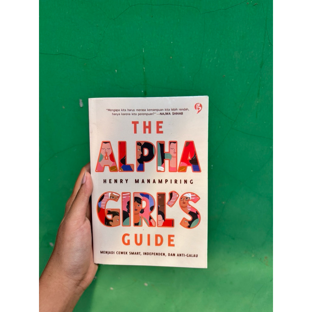 [PRELOVED] The Alpha Girl's Guide by Henry Manampiring