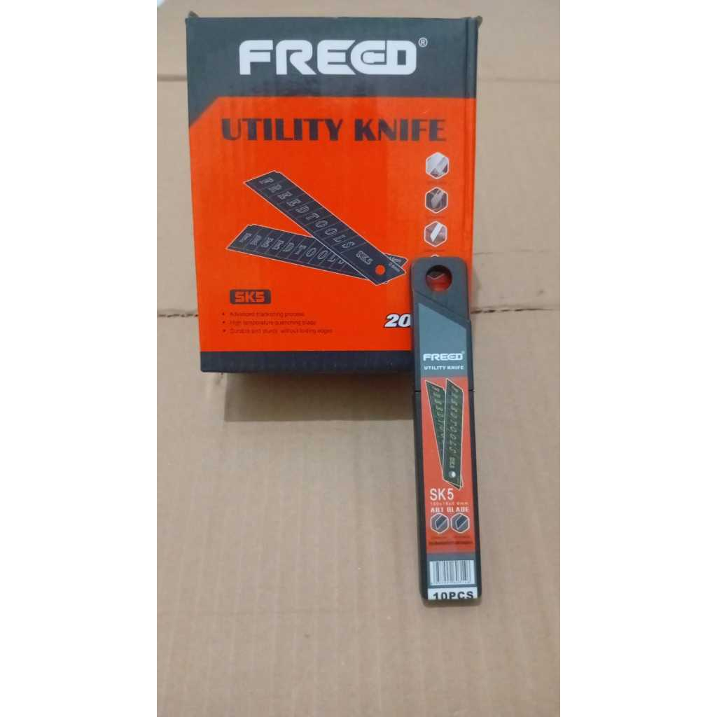 

Isi Cutter Merek Freed (1Dus Isi 20Pak) / Isi Cutter Cuter Besar / Refill Kater ( BOX ) 0.5mm