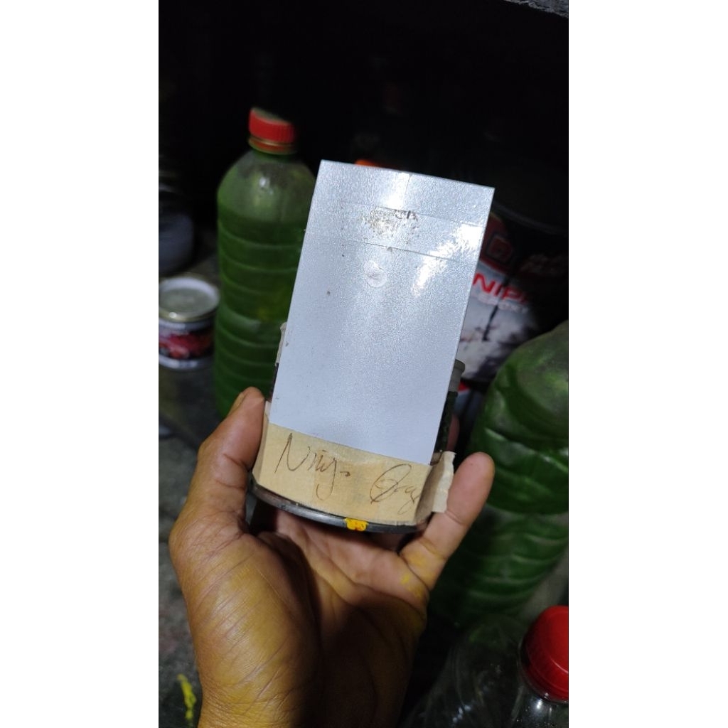 cat putih mutiara. Ninja