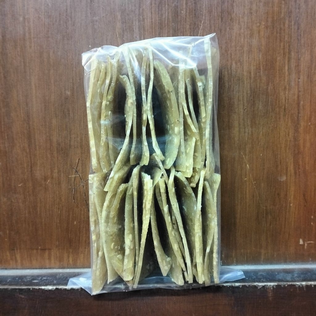 

Kerupuk Kedelai Mentah Siap Goreng