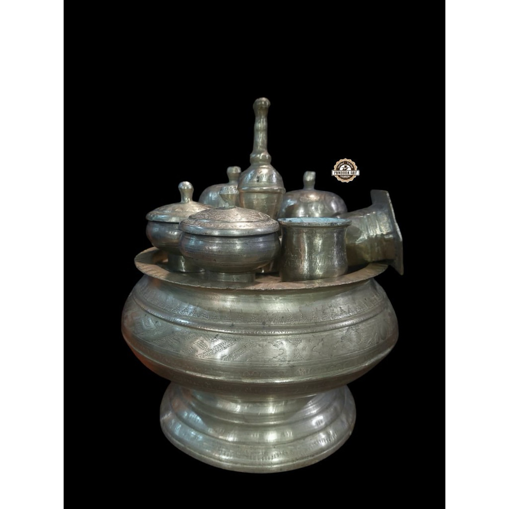 Kinangan bokor KRAWANGAN kuningan KUNO (K27)