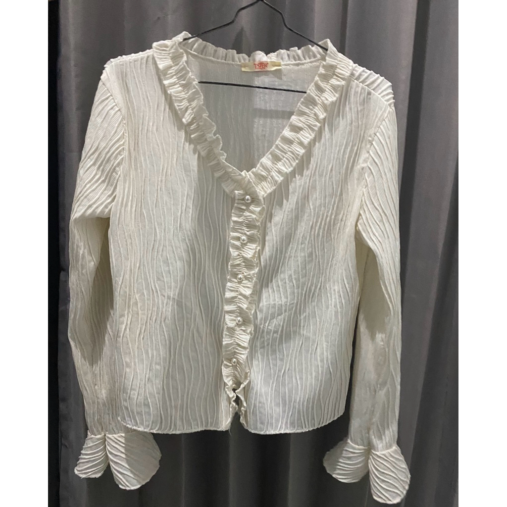 PRELOVED ATASAN CARDIGAN WANITA WARNA PUTIH TULANG