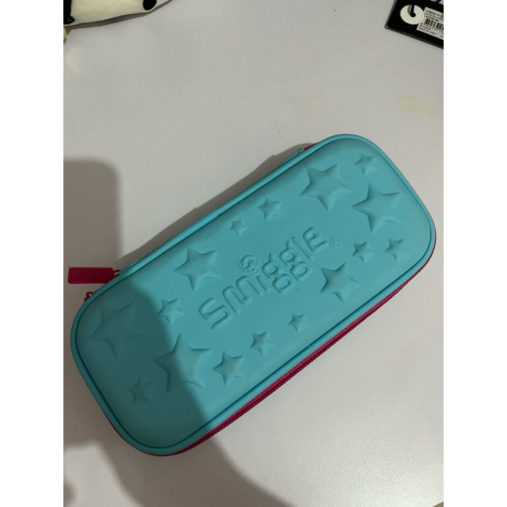

Original Smiggle Star Top in BluePink Pencil Case