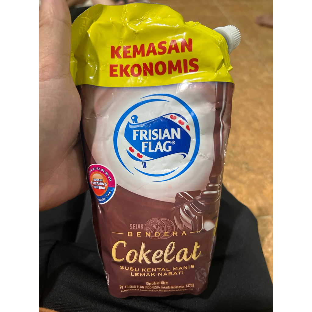 

Susu Kental Manis Frisian Flag Coklat dan putih 280, 545 gram