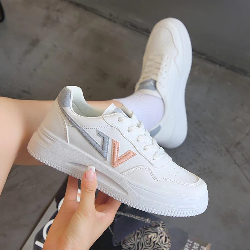 Sepatu Sneakers Wanita Dewasa Casual Korea Kekinian Cewek Terbaru