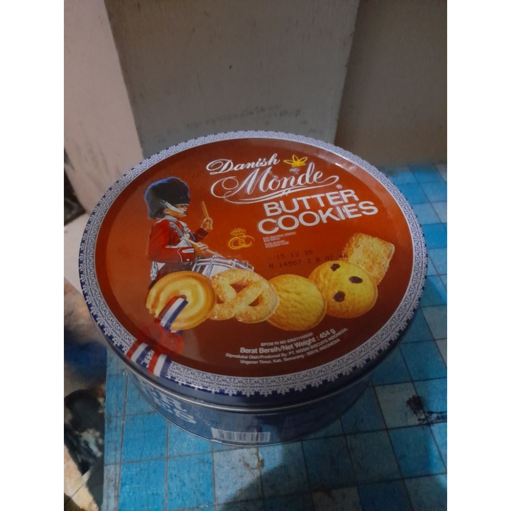 

Kaleng Biskuit Monde Kosong , Kaleng Saja