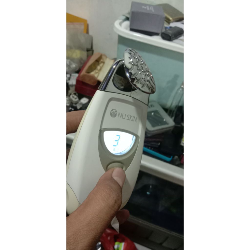 NU skin galvanic spa