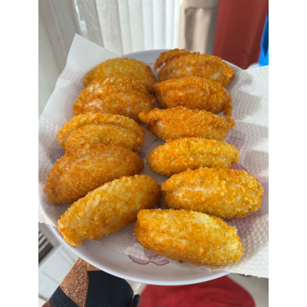 

Cireng Crispy isi Ayam pedas dan isi Keju