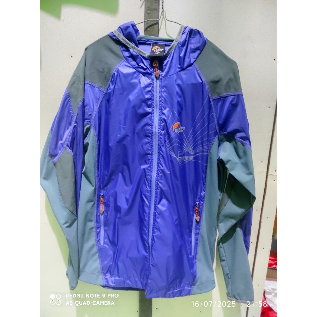 jaket running Lowe alpine