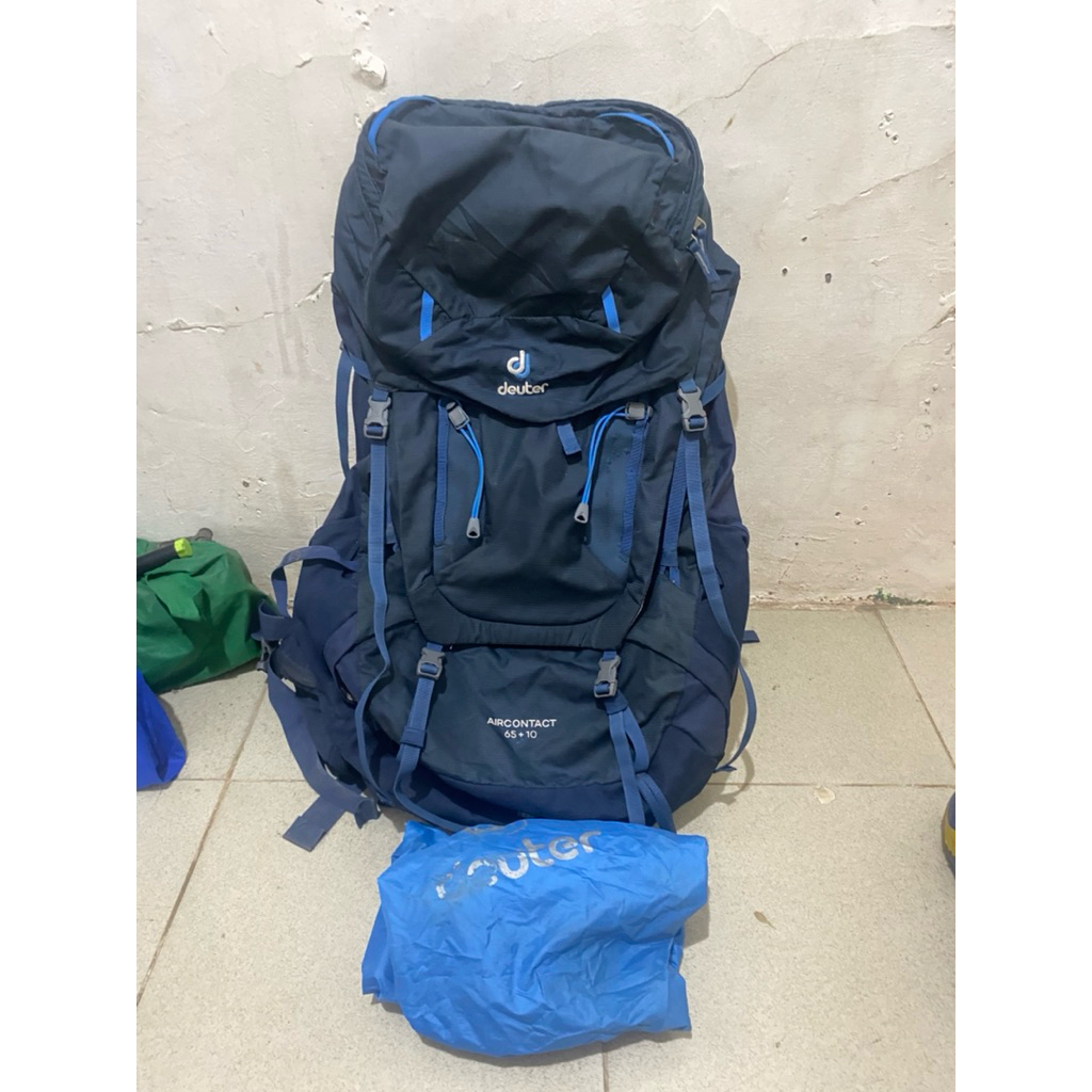 Carrier Deuter aircontact 65+10 second 8x used