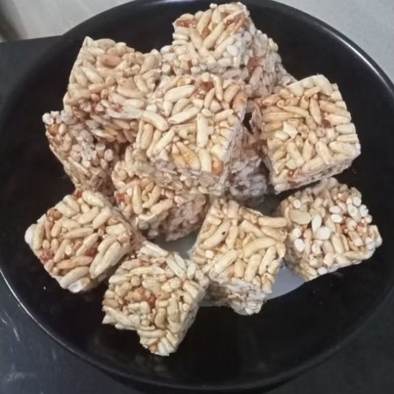 

Kue Jipang Teng Teng Manis / Teng Teng Jipang terlaris 1kg