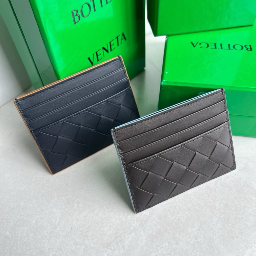 BOTTEGA VENETA INTRECCIATO CARDHOLDER WITH CONTRAST EDGE