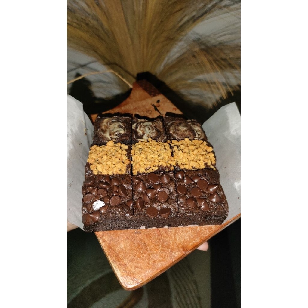 

Brownies Panggang Super Nyoklat Varian Mix (Bebas Pilih Topping)