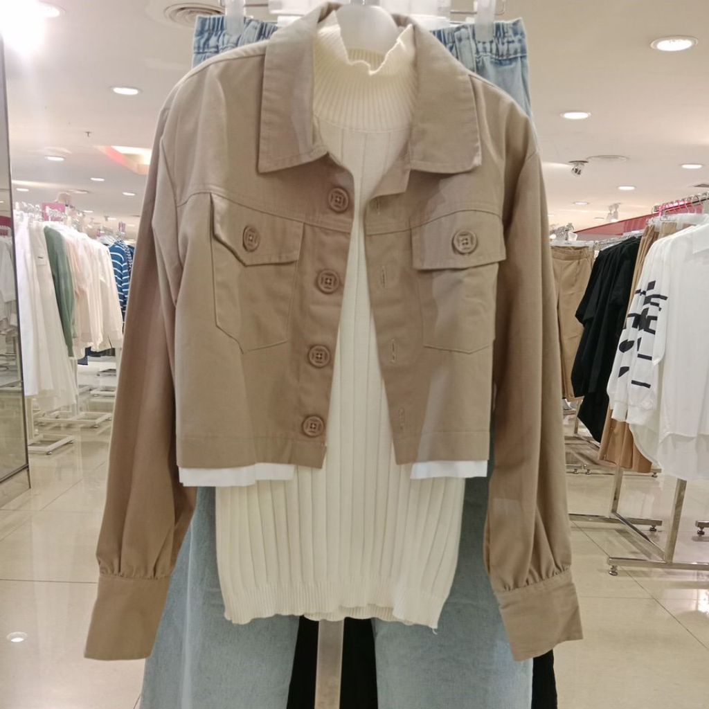 Jaket Crop Chic Girl