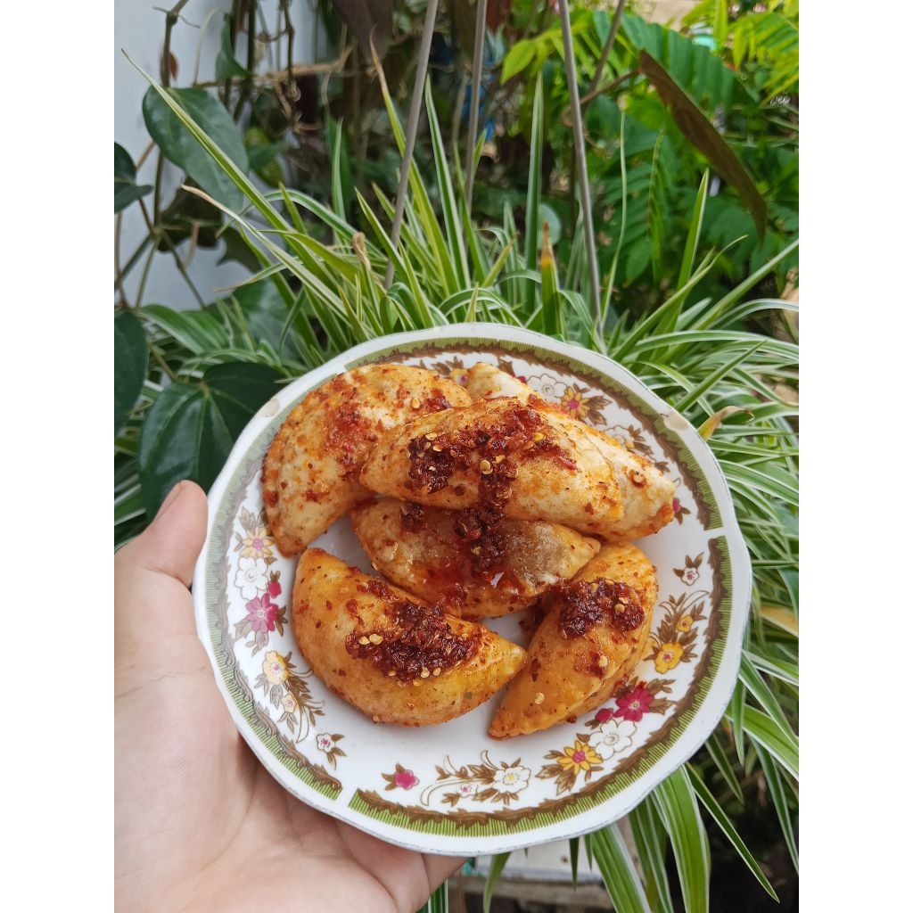 

cireng isi ayam pedas