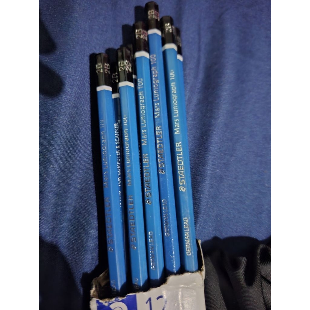 

Pensil Staedtler per Pcs 2B