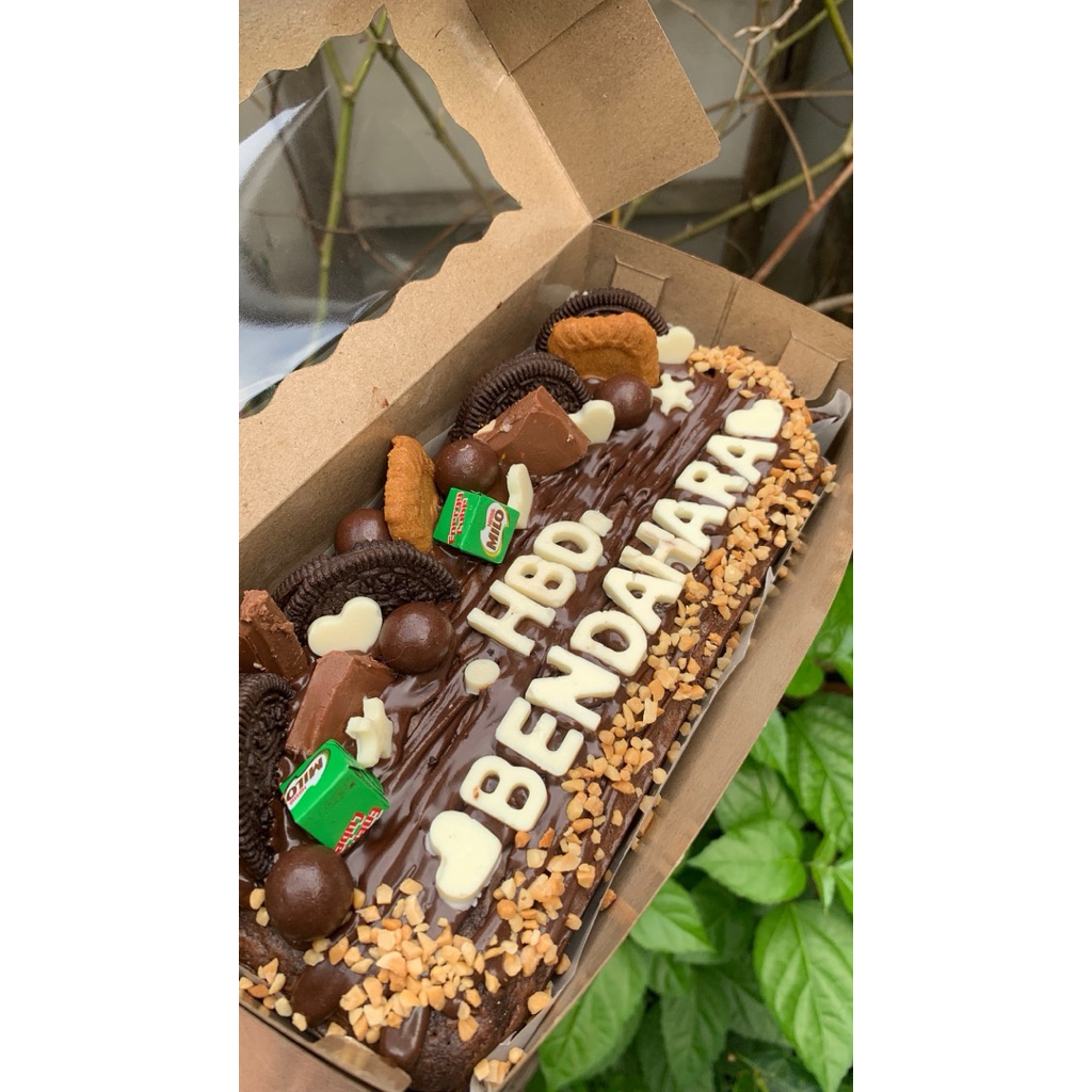 

Brownies Custome Medium