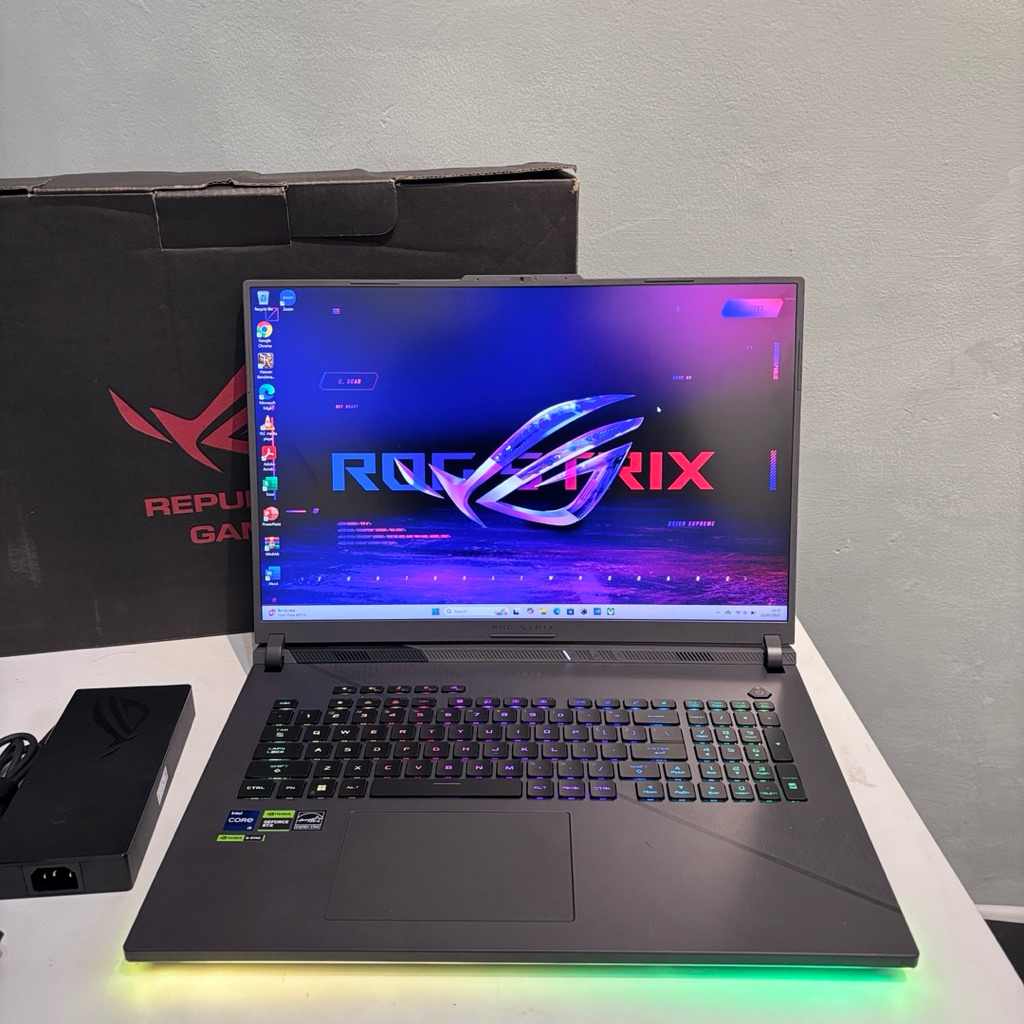 Laptop Gaming ROG G18 G814JIR  i9 14900HX RTX 4070 8GB