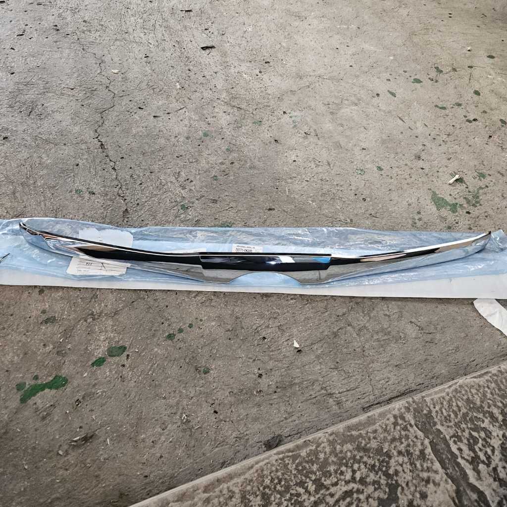 List lis moulding chrome kap mesin grand innova 2012 2013 2014 2015 ori