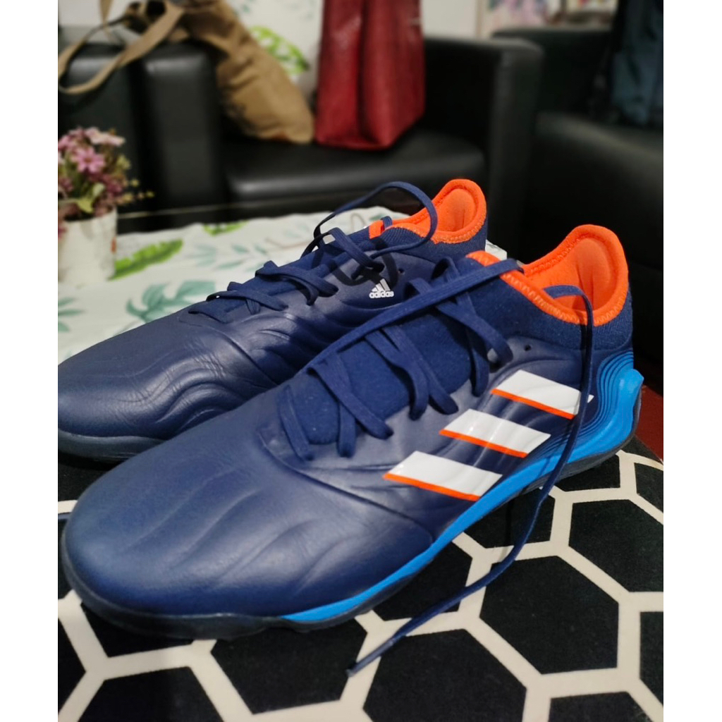 Preloved sepatu futsal Adidas