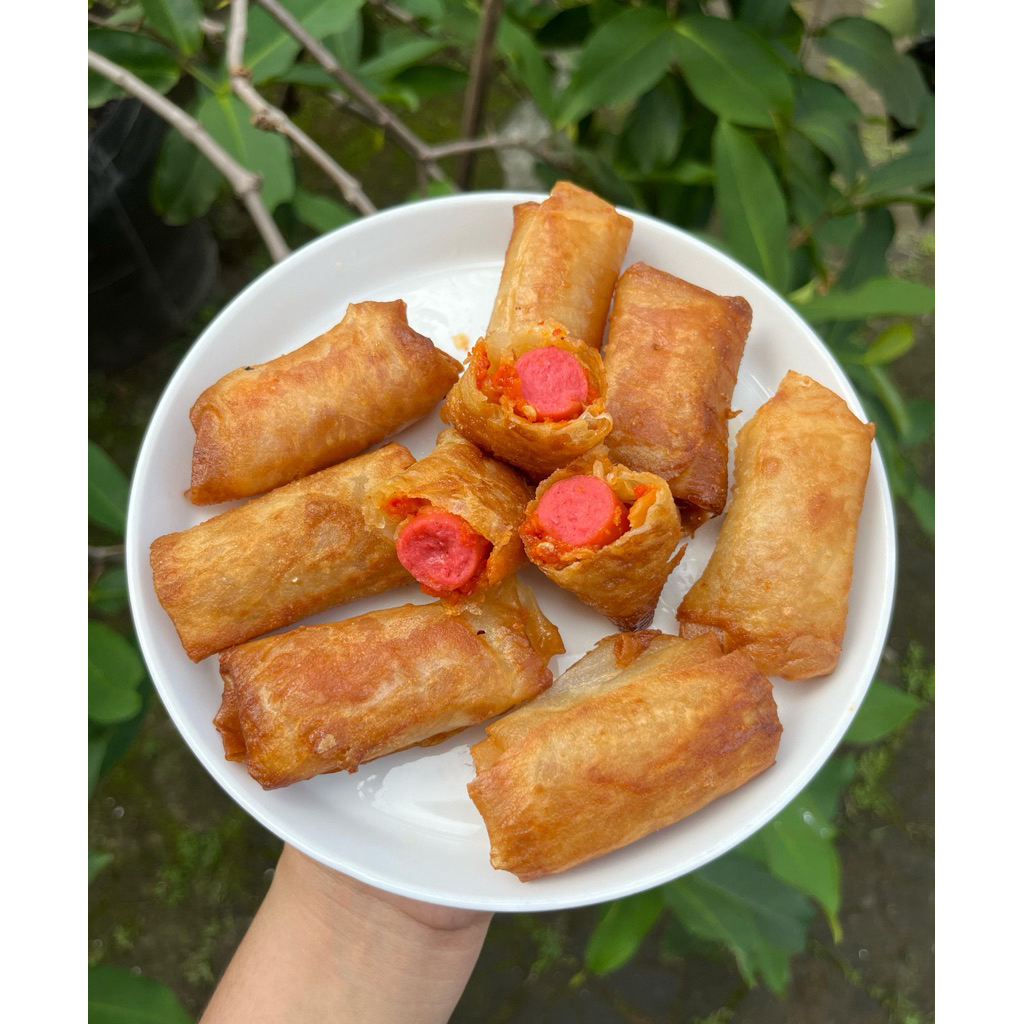 

Lumpia Sosis Mercon Frozen Frozenfood 1 pck isi 7 pcs Halal Tanpa Bahan Pengawet
