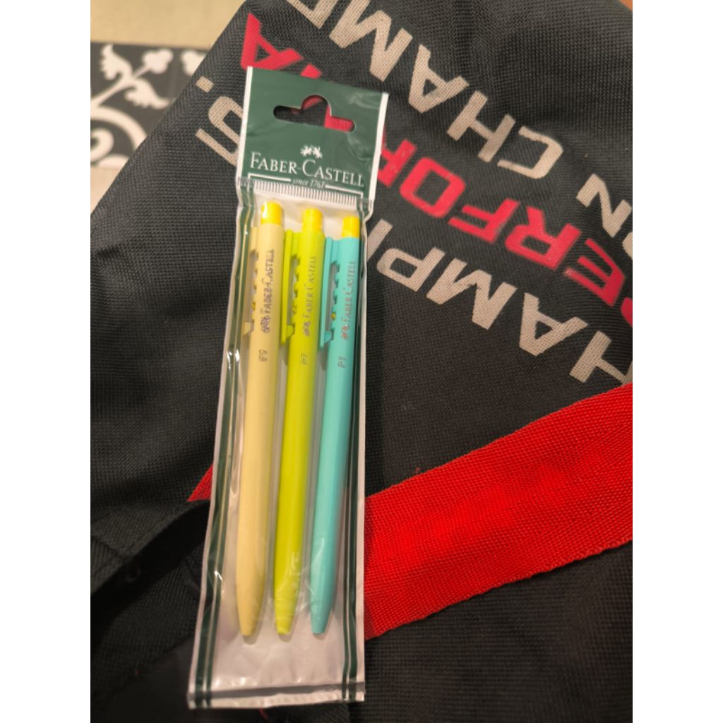 

Pulpen Faber Castell Ballpoint P7 Pastel 0.7mm