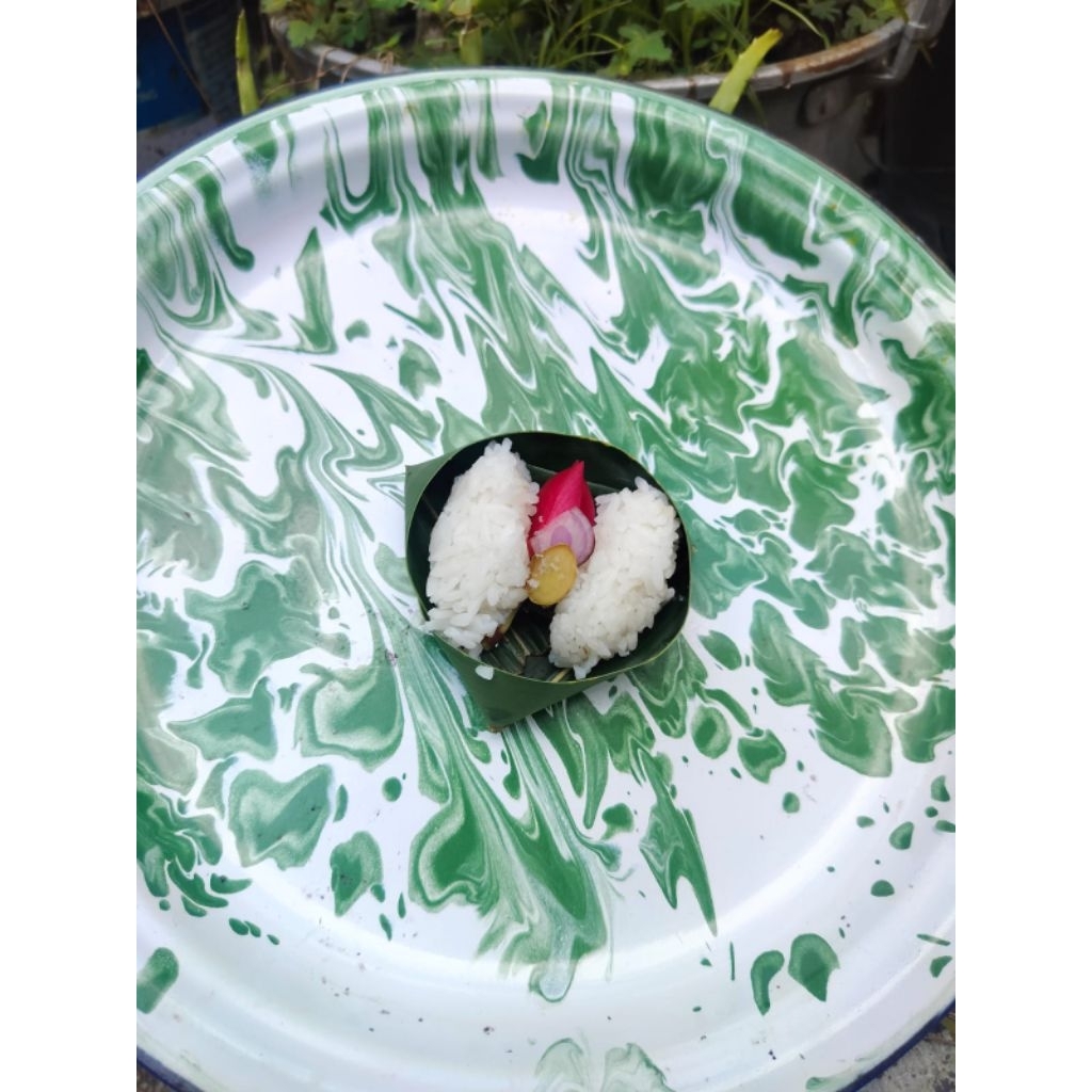 SARANA UPACARA HINDU NASI KEPELAN