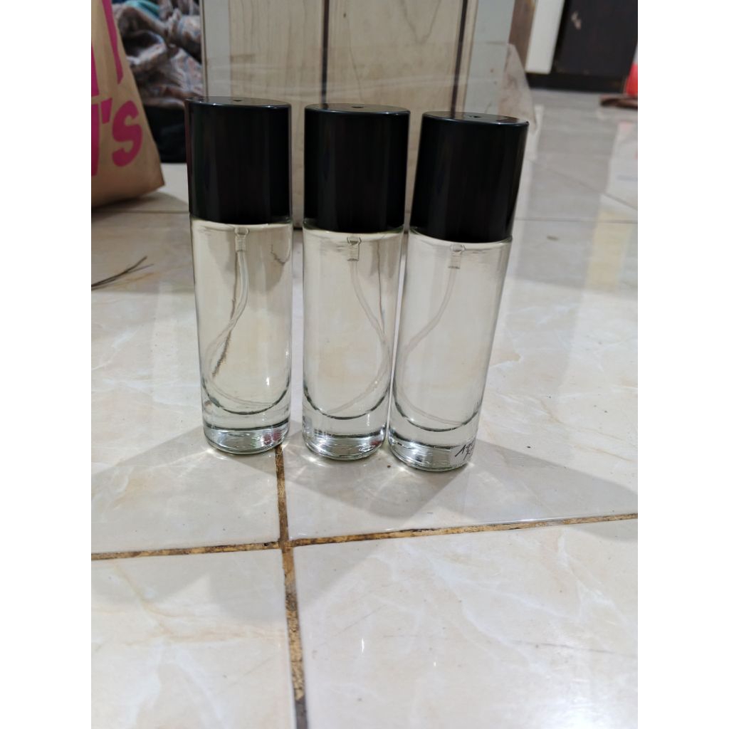 Parfum murah, botol 30ml.