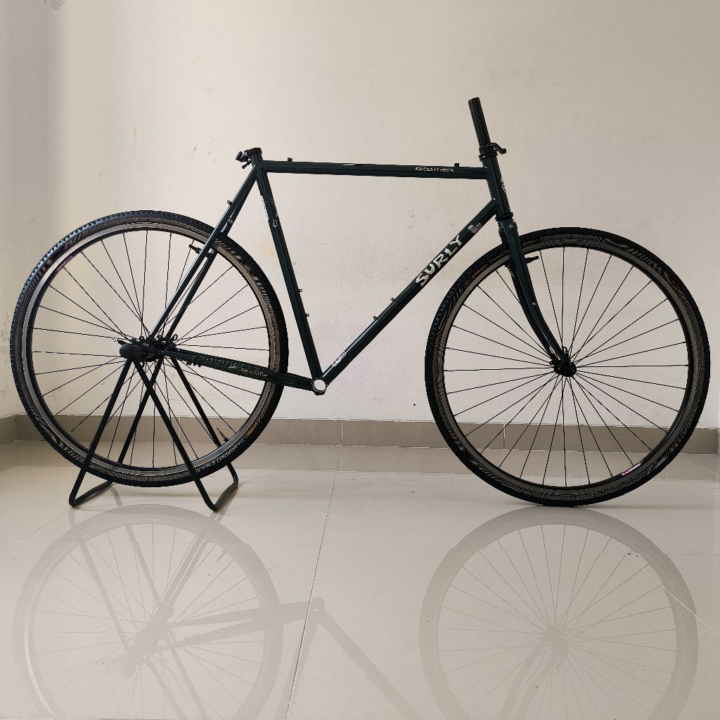 Frameset Surly Cross Check Size 58 dan Wheeset