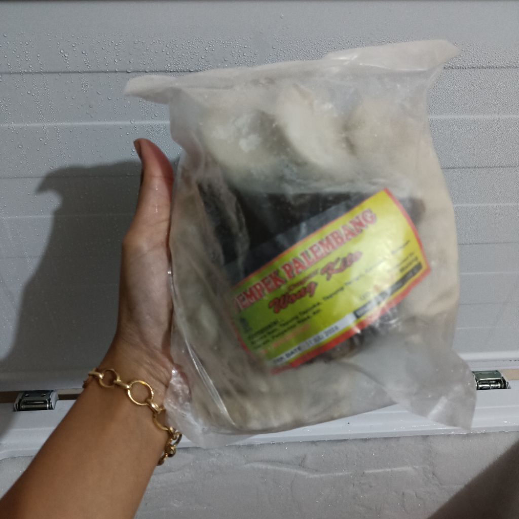 

PEMPEK WONG KITO SUDAH FREE BUMBU