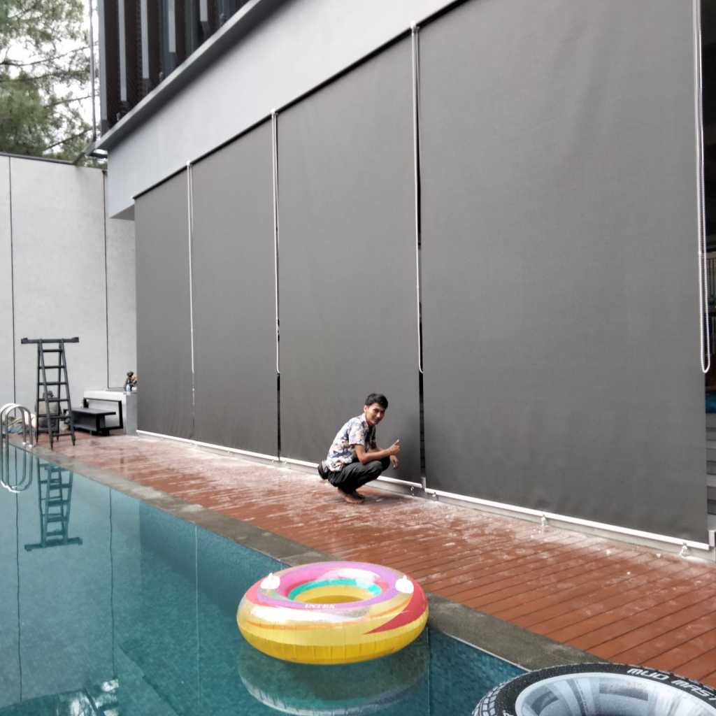 Tirai Outdoor Tahan Sinar Matahari dan Air Hujan Tirai Outdoor Roller Blind